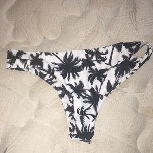 Cheeky bathing suit bottom